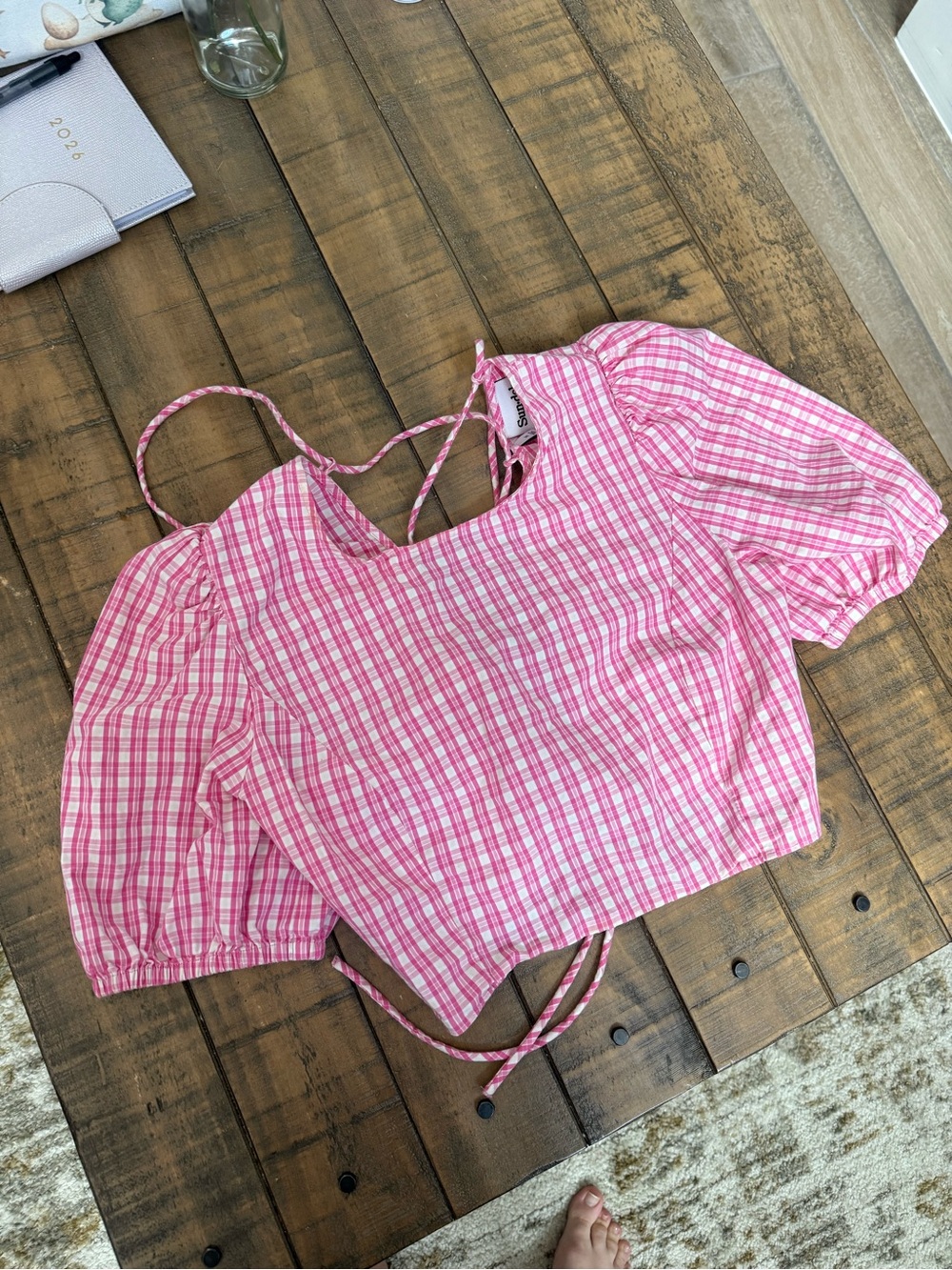 Aritzia Pink Plaid Puff-Sleeve Cropped Top